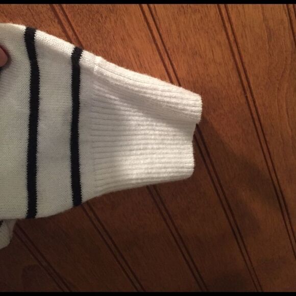 Nordstrom black &white  v neck striped sweater - Picture 6 of 7